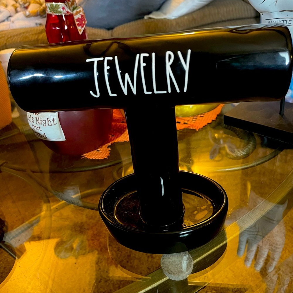 RAE DUNN JEWELRY HOLER